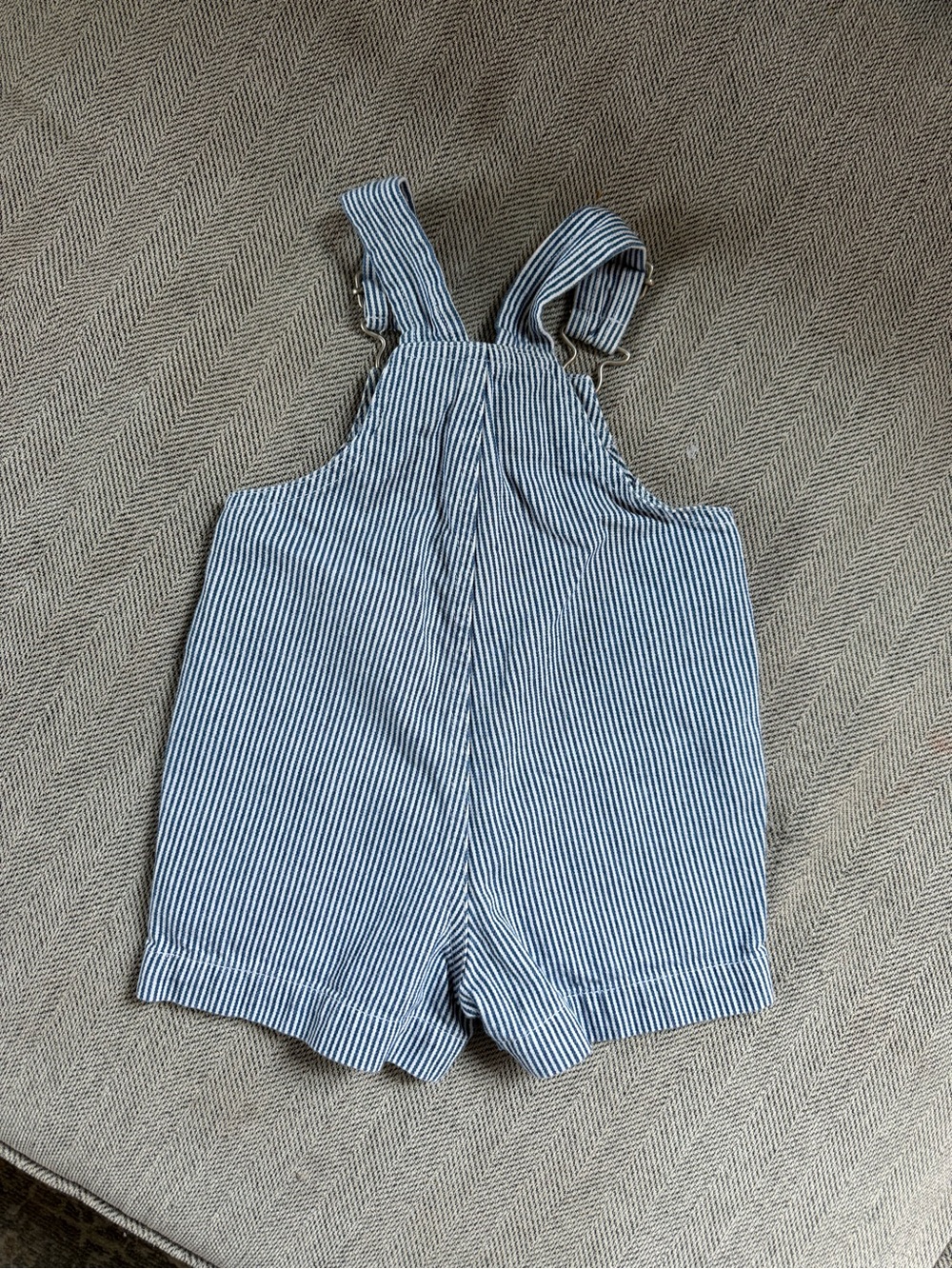 Vintage POOH Shortalls - Picture 6 of 6